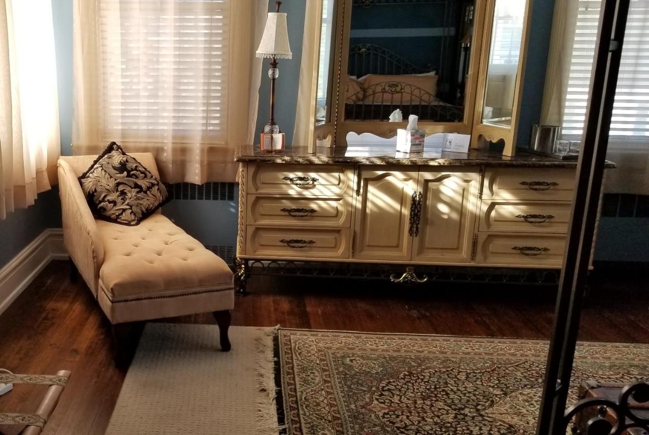 Morehead Manor Bed And Breakfast ダーラム エクステリア 写真