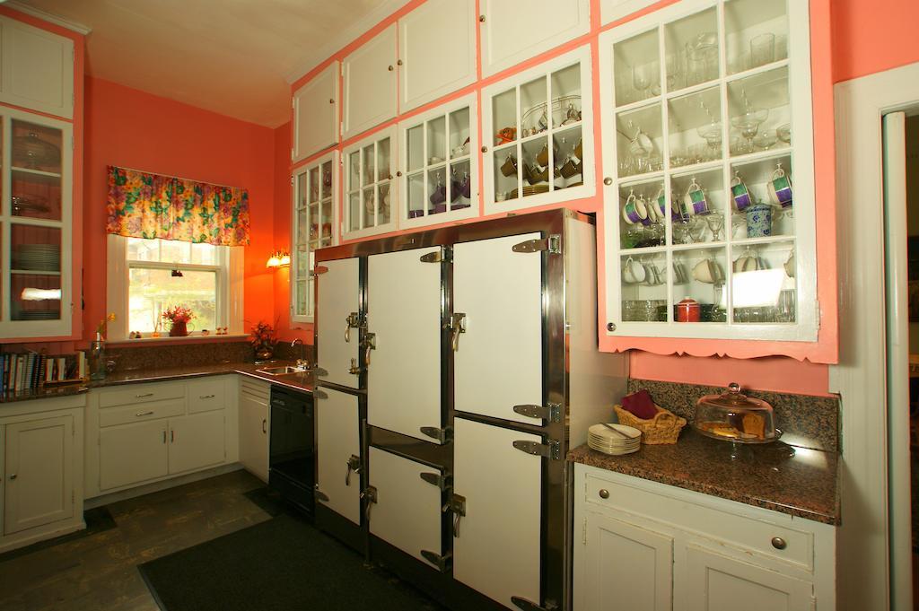 Morehead Manor Bed And Breakfast ダーラム エクステリア 写真