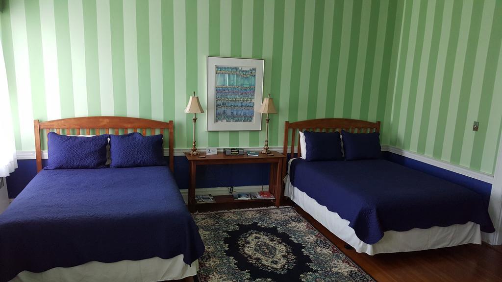 Morehead Manor Bed And Breakfast ダーラム エクステリア 写真