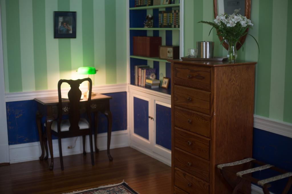 Morehead Manor Bed And Breakfast ダーラム エクステリア 写真