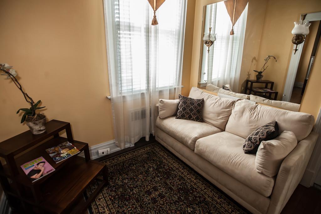 Morehead Manor Bed And Breakfast ダーラム エクステリア 写真