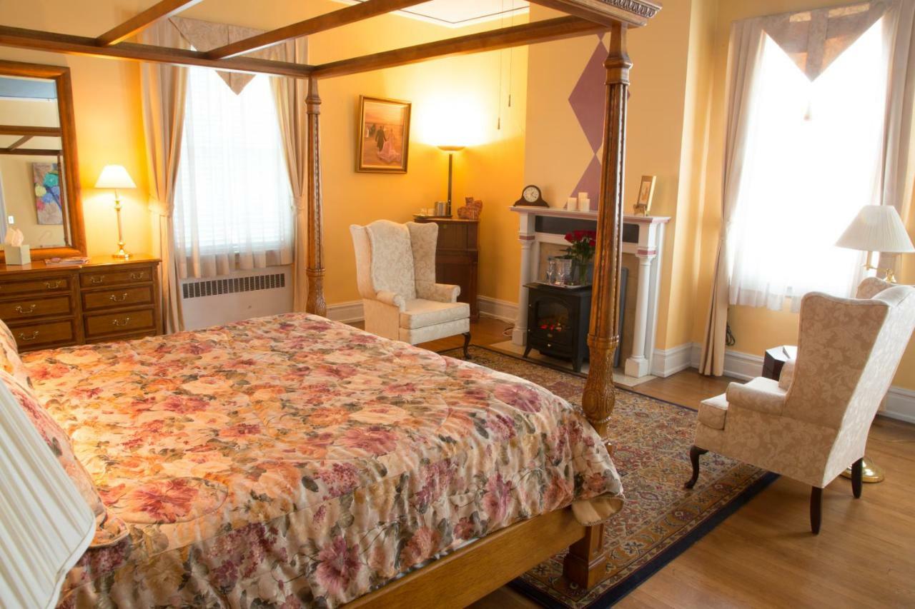 Morehead Manor Bed And Breakfast ダーラム エクステリア 写真